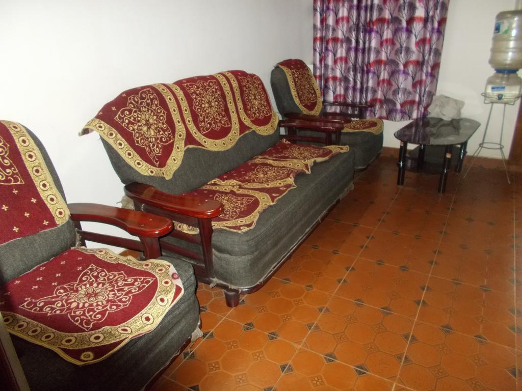 Guruvayur Bunglow Hotel Eksteriør billede