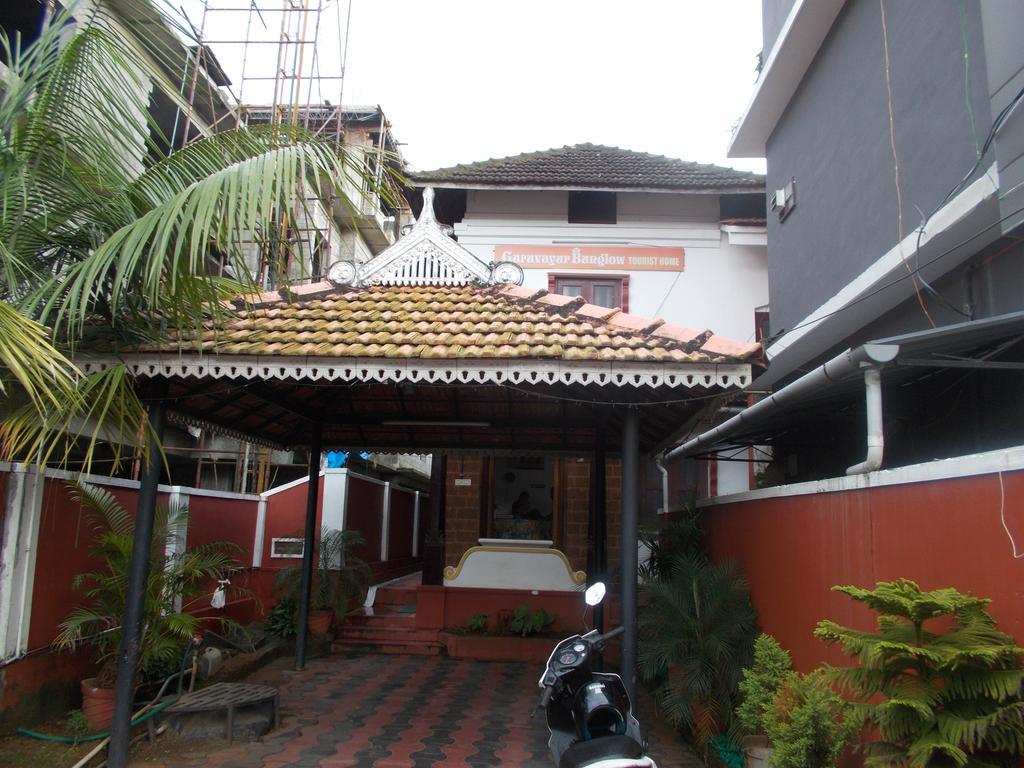 Guruvayur Bunglow Hotel Eksteriør billede