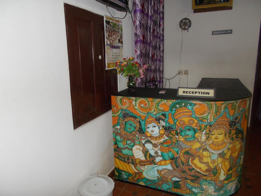 Guruvayur Bunglow Hotel Eksteriør billede