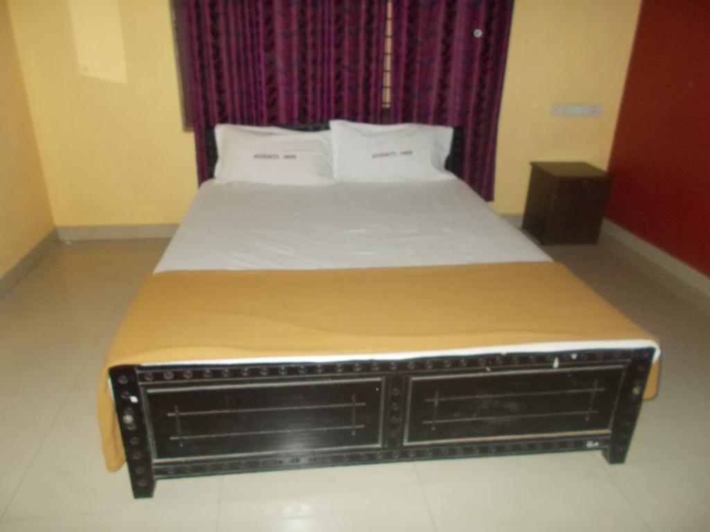 Guruvayur Bunglow Hotel Eksteriør billede