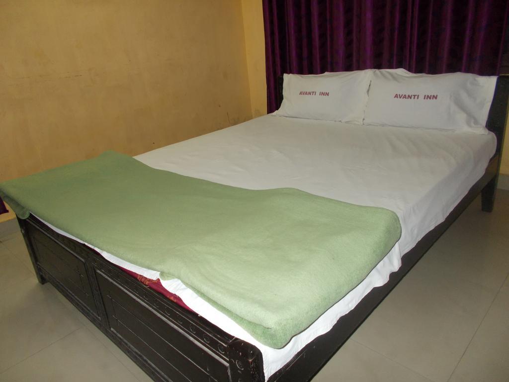 Guruvayur Bunglow Hotel Eksteriør billede
